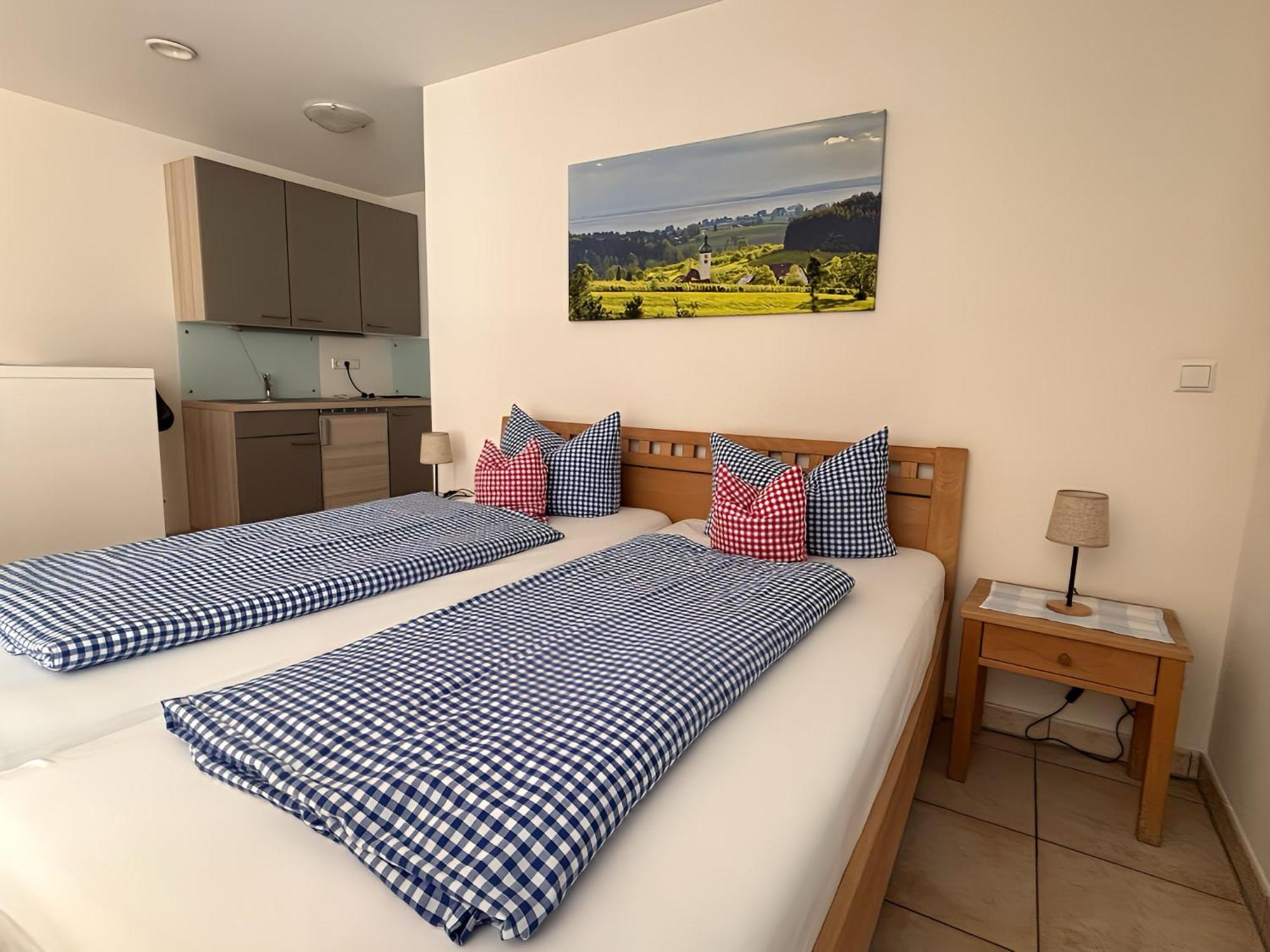 Hotel-Gasthof Adler Ліндау Номер фото